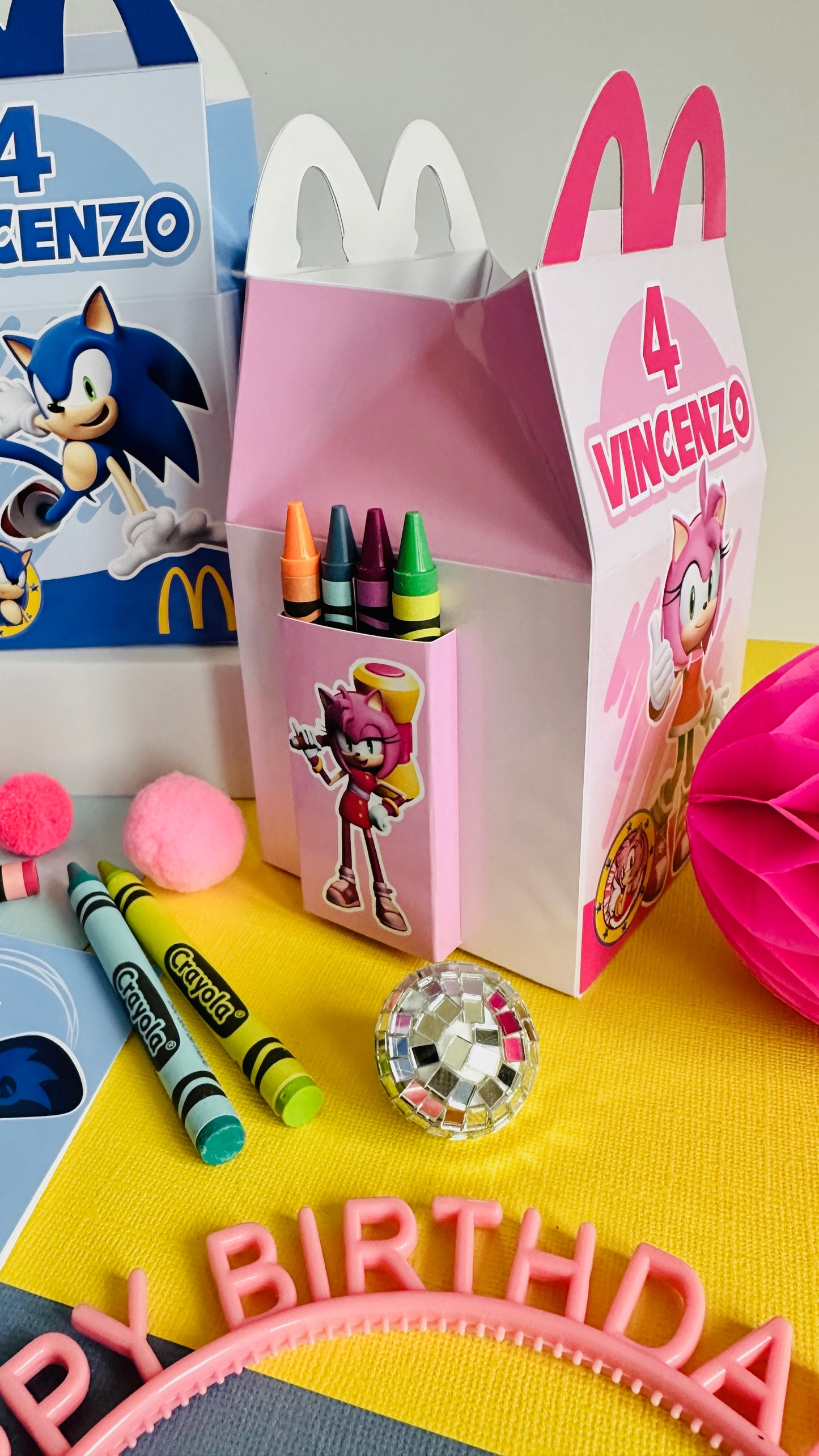 SCATOLA TIPO “HAPPY MEAL” CON TEMA A SCELTA