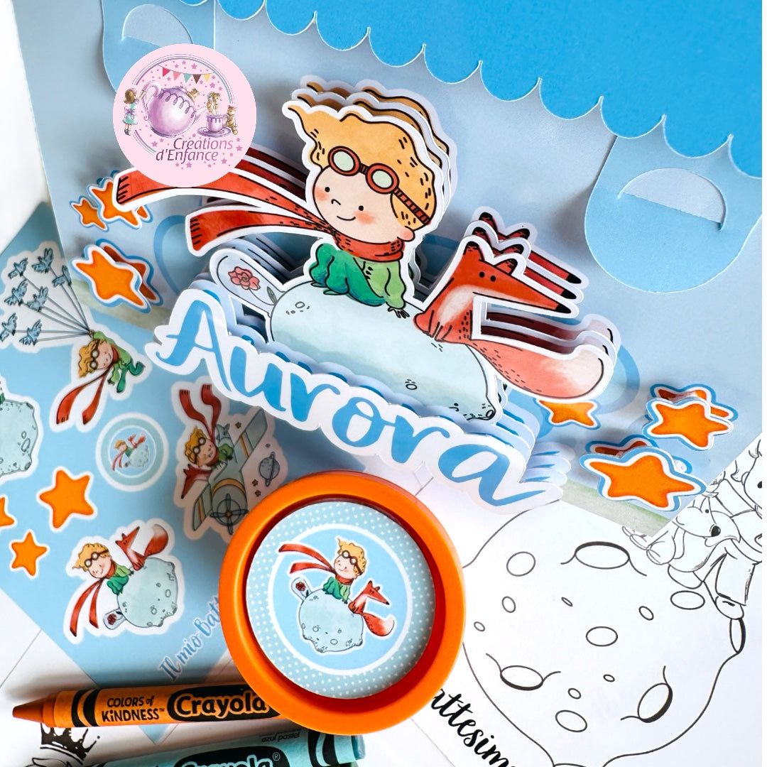 VALIGETTA ATTIVITÀ CON PLAY DOH, 4 COLORI A CERA, FOGLIO STICKERS E 4 DISEGNI, TEMA A SCELTA