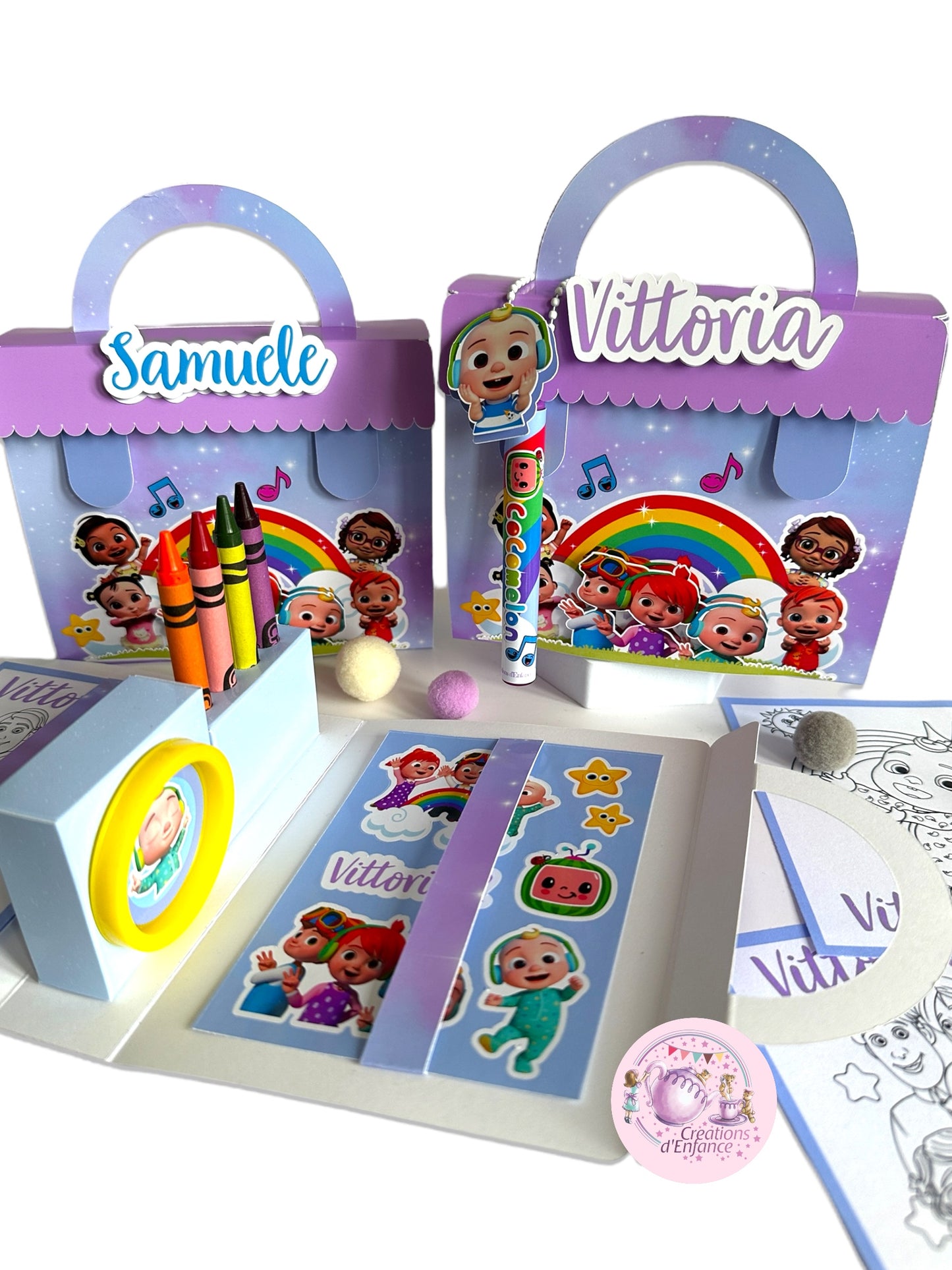 VALIGETTA ATTIVITÀ CON PLAY DOH, 4 COLORI A CERA, FOGLIO STICKERS E 4 DISEGNI, TEMA A SCELTA