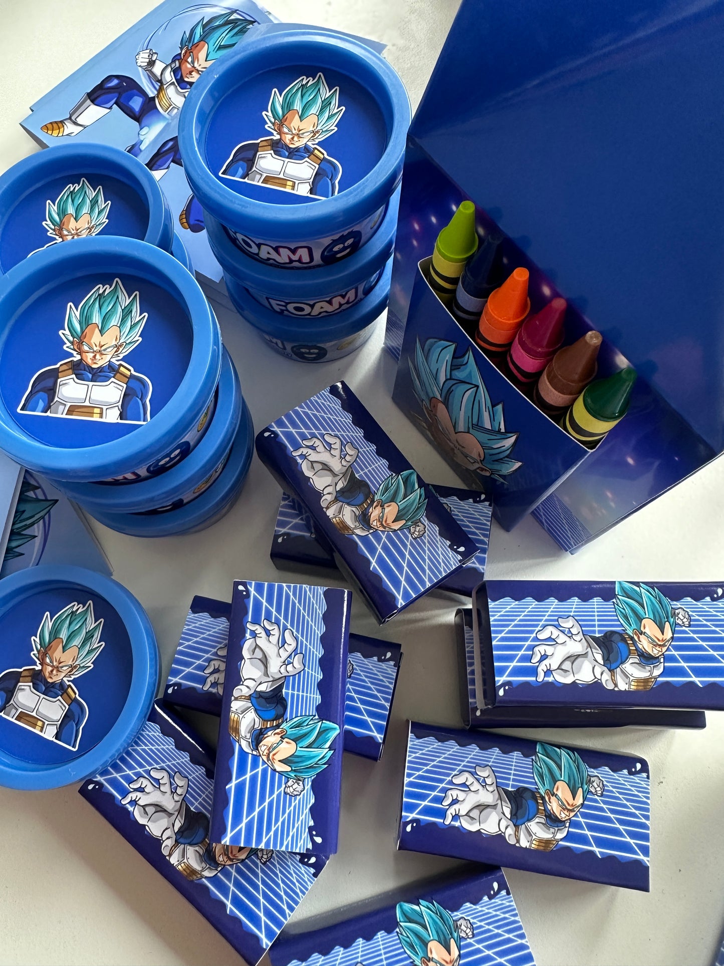 SCATOLA TIPO “HAPPY MEAL” CON TEMA A SCELTA