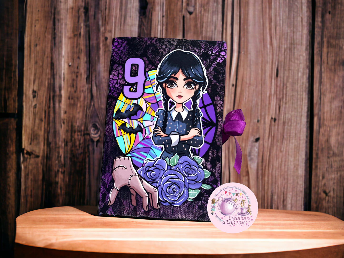SCATOLA LIBRO CON DOLCI E GADGET FESTA, TEMA A SCELTA