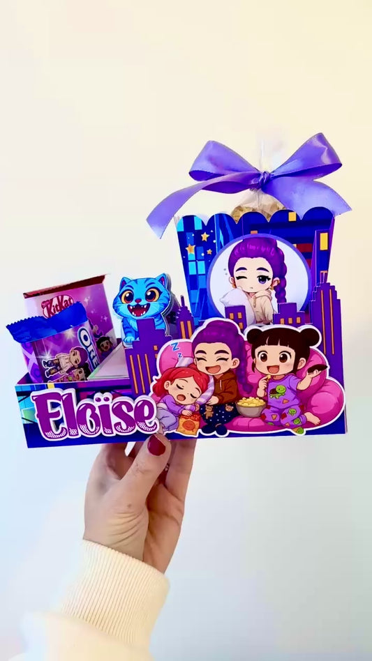 Sleepover Box Personalizzata con Nome – Kit Festa Pigiama Party, Movie Night con Porta Popcorn e Snack. Vassoio Colazione - TEMA A SCELTA