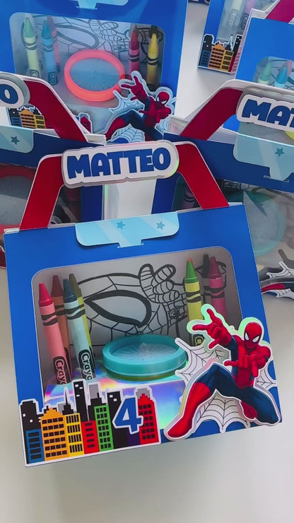VALIGETTA ATTIVITÀ CON PLAY DOH, 8 COLORI A CERA E 4 DISEGNI, TEMA A SCELTA