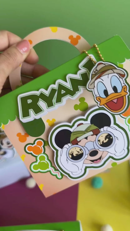 VALIGETTA ATTIVITÀ CON PLAY DOH, 4 COLORI A CERA, FOGLIO STICKERS E 4 DISEGNI, TEMA A SCELTA